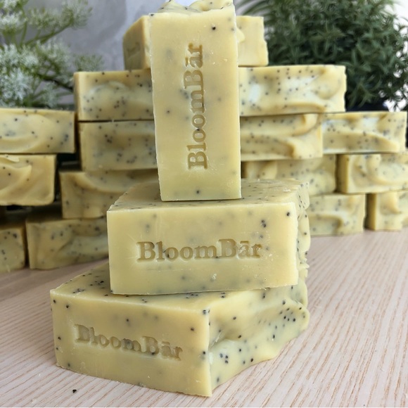 Lemon Poppyseed | Handcrafted Soap Bars - Set of 2 - Picture 5 of 7